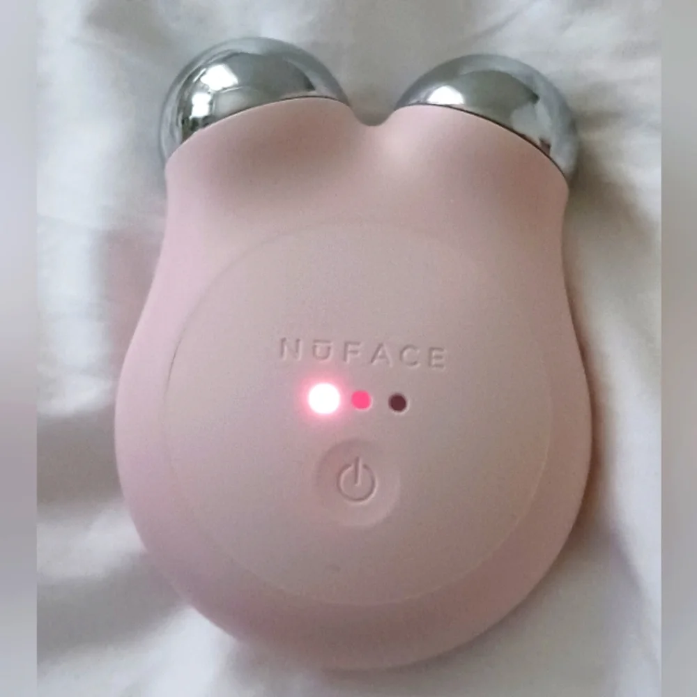 NuFACE MINI+ Petite Facial Toning Device - Picture 8 of 15